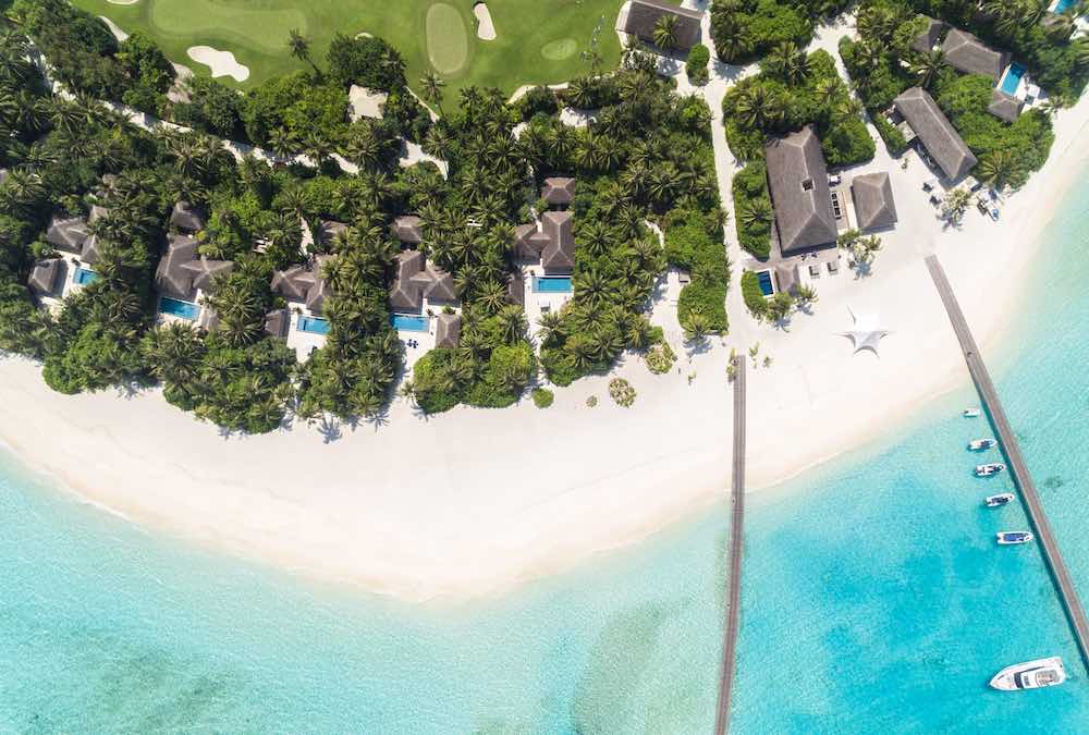 Deluxe Beach Pool Villa at Velaa Private Island thumbnail 3